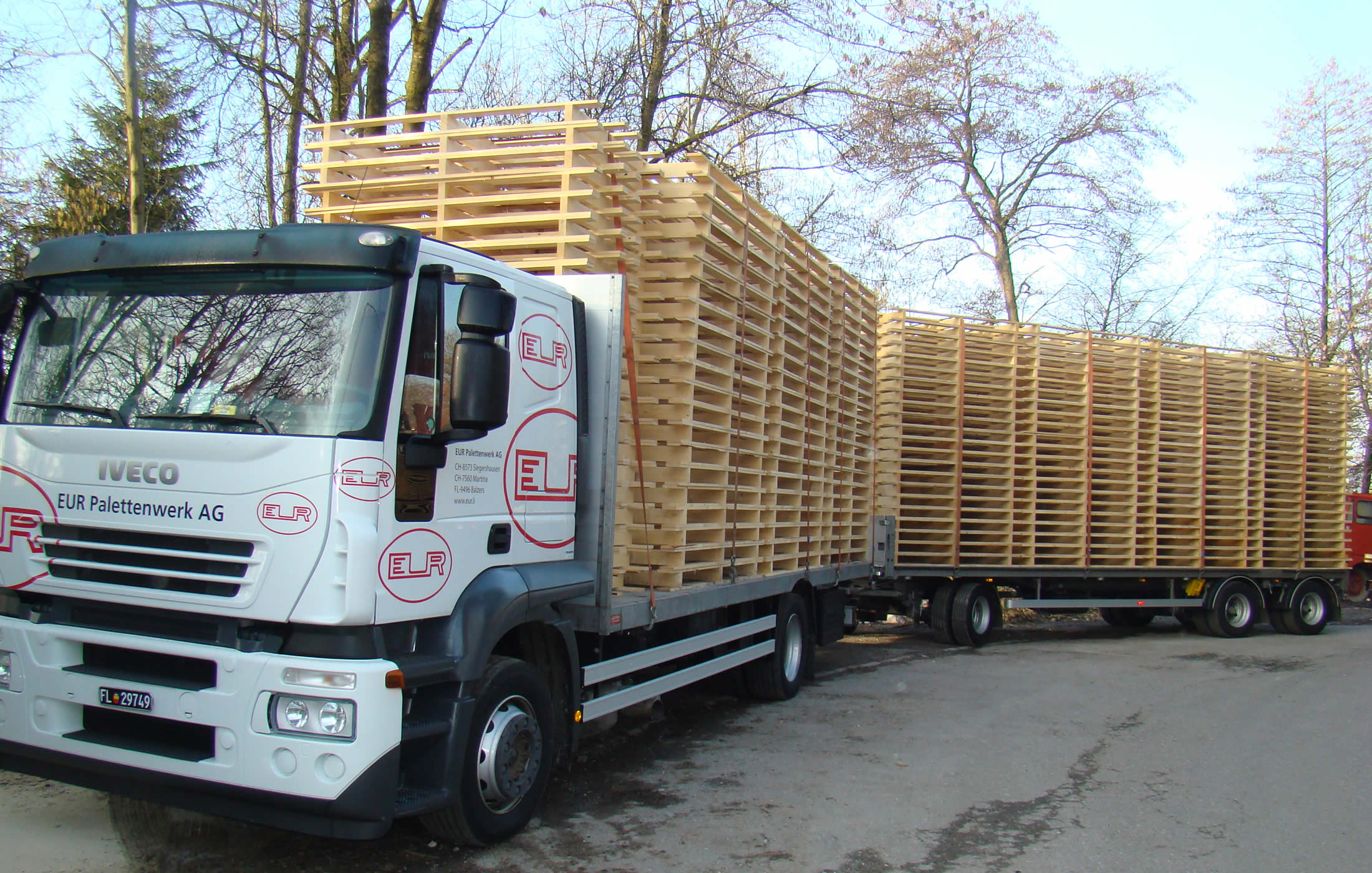 EUR Palettenwerk AG - Paletten - Faltrahmen - Tauschrahmen
